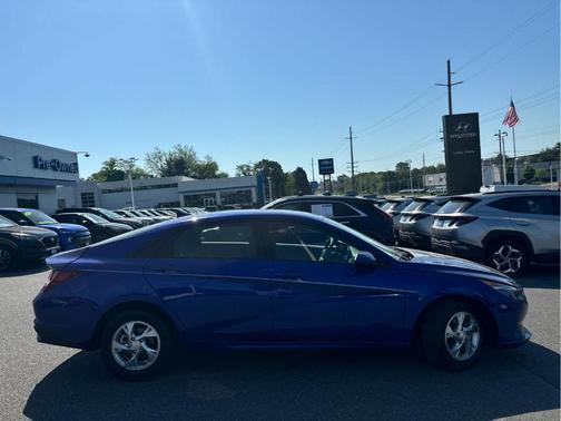 Intense Blue 2023 Hyundai ELANTRA SE