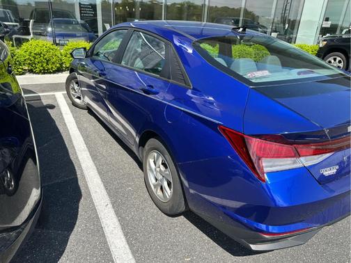 Intense Blue 2023 Hyundai ELANTRA SE