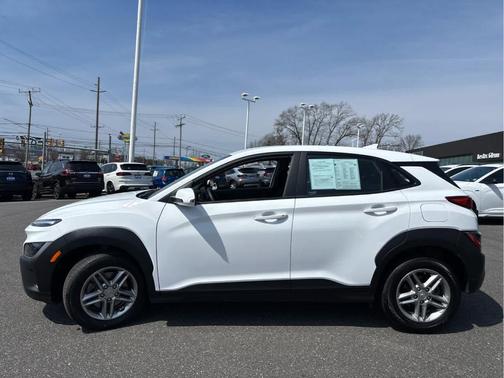 2023 Hyundai KONA SE