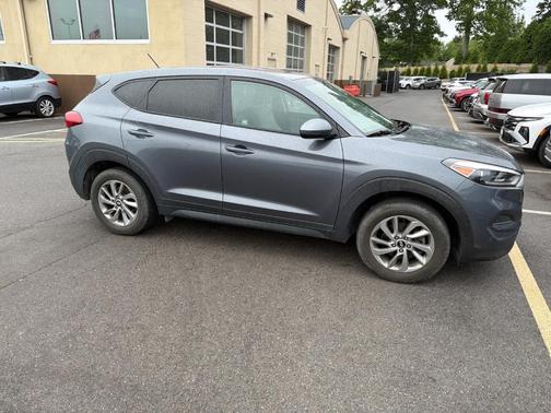 Coliseum Gray 2018 Hyundai TUCSON SE