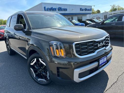 Dark Moss 2024 Kia Telluride S