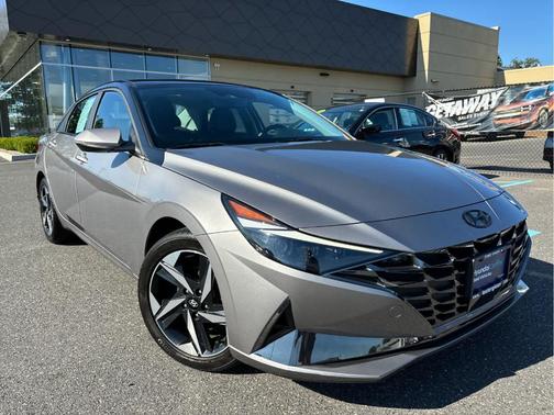 2023 Hyundai ELANTRA Limited