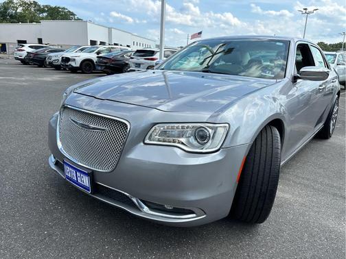 2016 Chrysler 300C Base