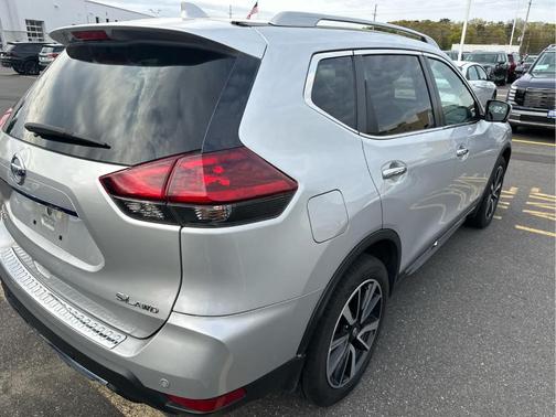 Brilliant Silver Metallic 2019 Nissan Rogue SL