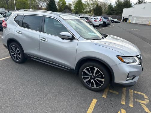 Brilliant Silver Metallic 2019 Nissan Rogue SL