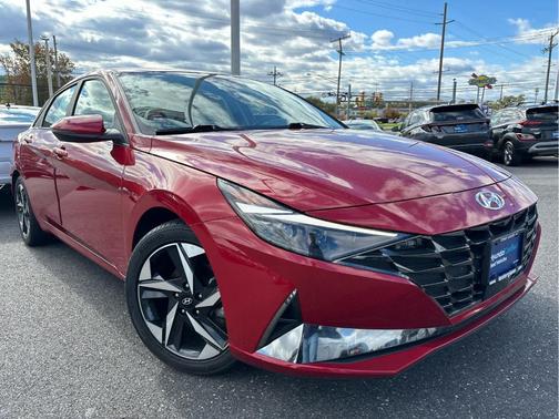 2023 Hyundai ELANTRA Limited