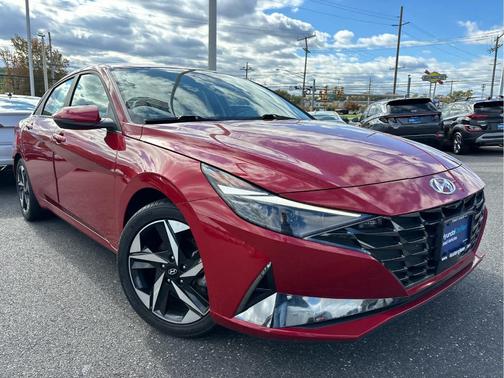 2023 Hyundai ELANTRA Limited