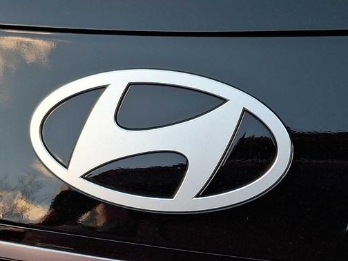 2026 Hyundai ELANTRA SEL