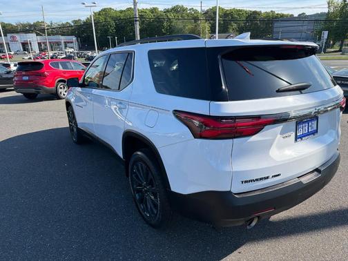 Summit White 2023 Chevrolet Traverse RS
