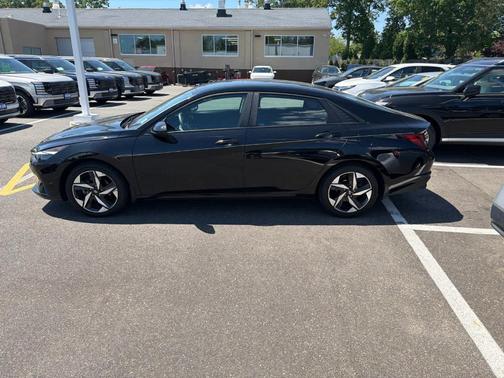 Onyx Black 2023 Hyundai ELANTRA SEL