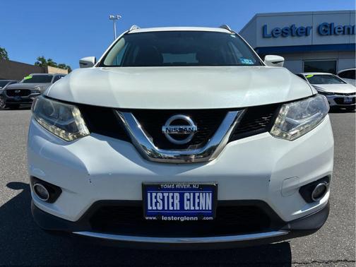 Pearl White 2016 Nissan Rogue SL