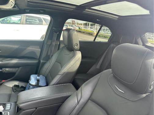 Stellar Black Metallic 2024 Cadillac XT4 Luxury