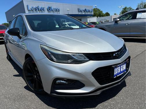 Silver Ice Metallic 2018 Chevrolet Cruze LT