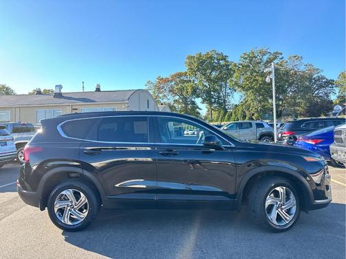 2023 Hyundai SANTA FE SE