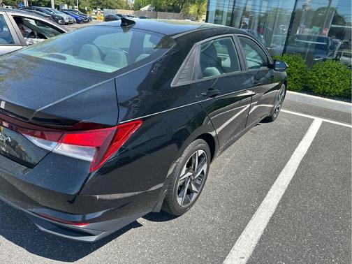 Onyx Black 2023 Hyundai ELANTRA SEL