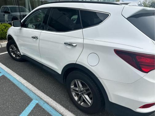Frost White Pearl 2017 Hyundai Santa Fe Sport 2.4L