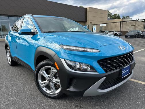 2022 Hyundai KONA SEL