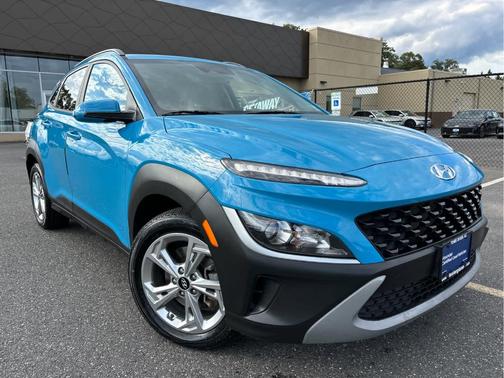 2022 Hyundai KONA SEL