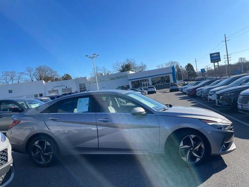 2023 Hyundai ELANTRA HEV Limited