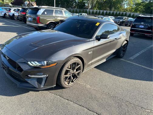 Dark Matter Gray Metallic 2022 Ford Mustang GT