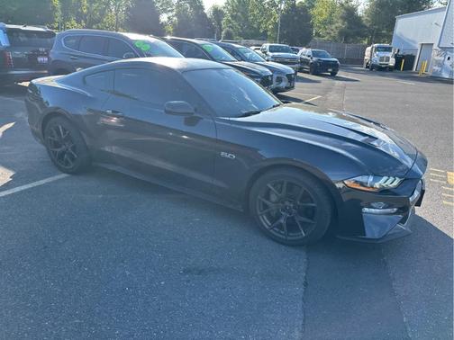 Dark Matter Gray Metallic 2022 Ford Mustang GT