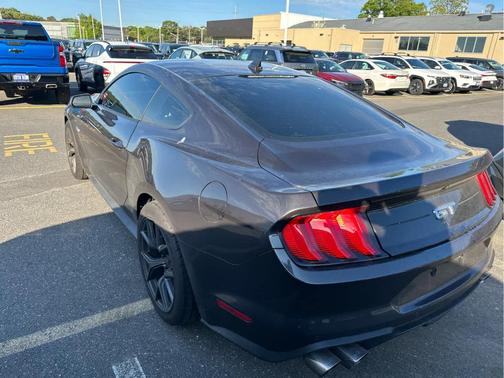 Dark Matter Gray Metallic 2022 Ford Mustang GT