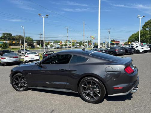 Dark Matter Gray Metallic 2022 Ford Mustang GT