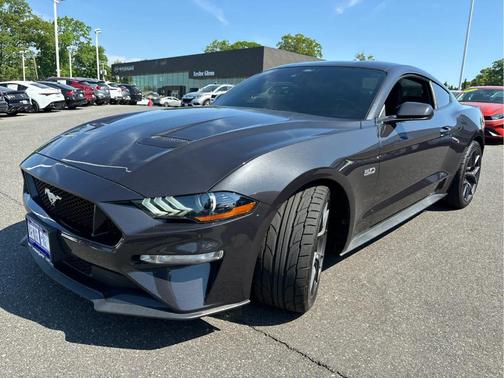 Dark Matter Gray Metallic 2022 Ford Mustang GT