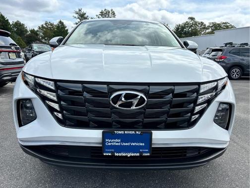 2023 Hyundai TUCSON SE