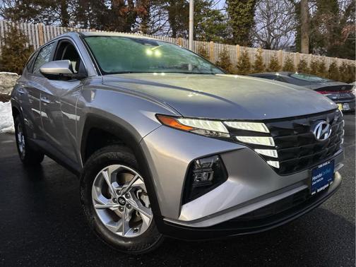 2023 Hyundai TUCSON SE