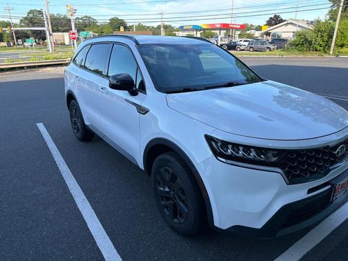 Glacial White Pearl 2021 Kia Sorento S