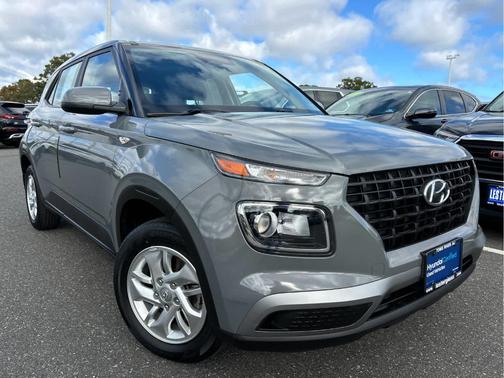 2023 Hyundai VENUE SE