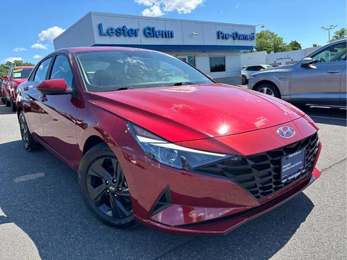 Red 2023 Hyundai ELANTRA SEL
