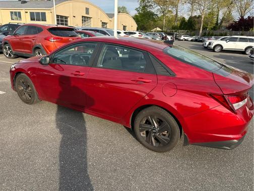 Red 2023 Hyundai ELANTRA SEL