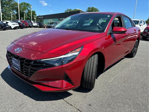 Red 2023 Hyundai ELANTRA SEL