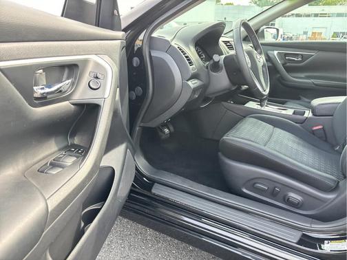 2016 Nissan Altima 2.5 SV
