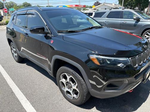 Diamond Black 2022 Jeep Compass Trailhawk