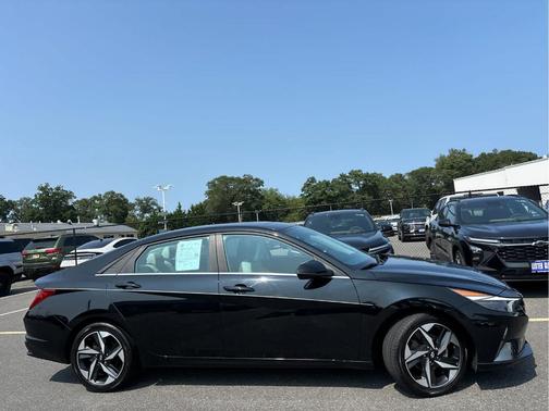 2023 Hyundai ELANTRA HEV Limited