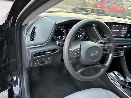 2020 Hyundai SONATA SE