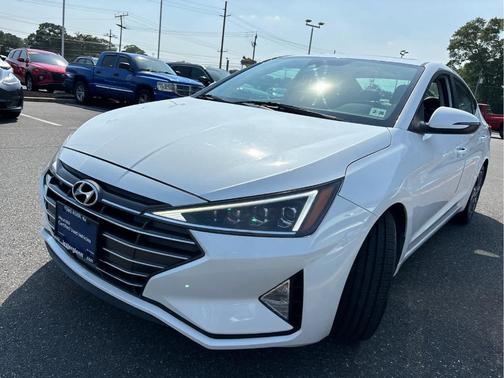 2020 Hyundai ELANTRA Limited