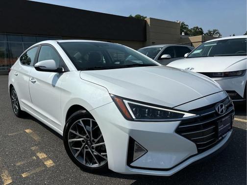 2020 Hyundai ELANTRA Limited