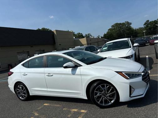 2020 Hyundai ELANTRA Limited