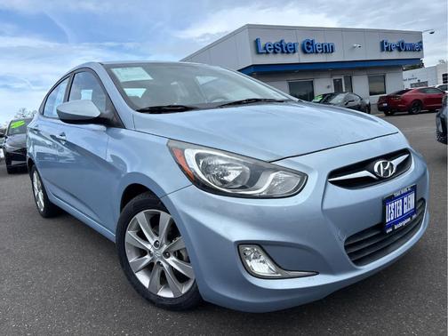2012 Hyundai Accent GLS