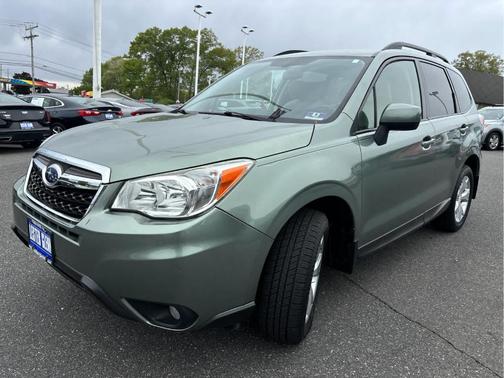 Jasmine Green Metallic 2014 Subaru Forester 2.5i Premium