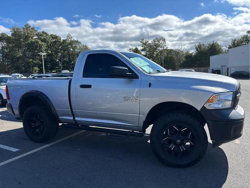 2017 RAM 1500 Tradesman/Express