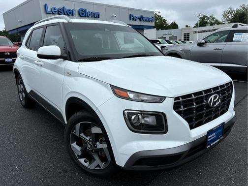 Ceramic White 2021 Hyundai VENUE SEL