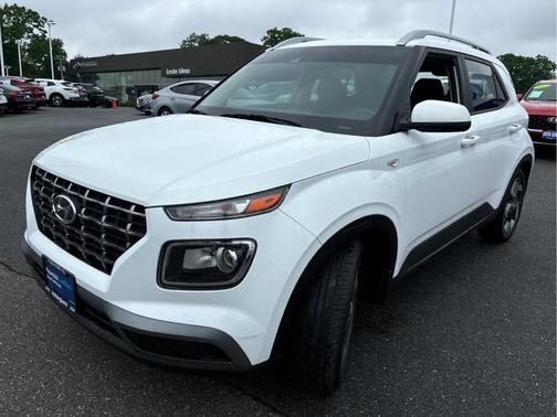 Ceramic White 2021 Hyundai VENUE SEL