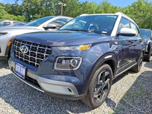 2025 Hyundai VENUE Limited