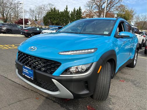 2023 Hyundai KONA SEL