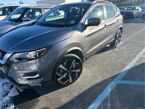 2022 Nissan Rogue Sport SL